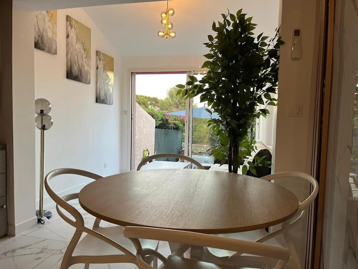 Mini Villa Jardin Jacuzzi, Vue Mer, 300M Des Plages La Ciotat Apartment