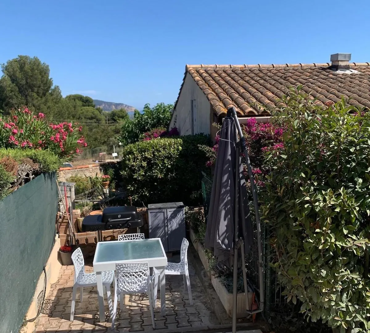 Apartment Mini Villa Jardin Jacuzzi, Vue Mer, 300M Des Plages La Ciotat France