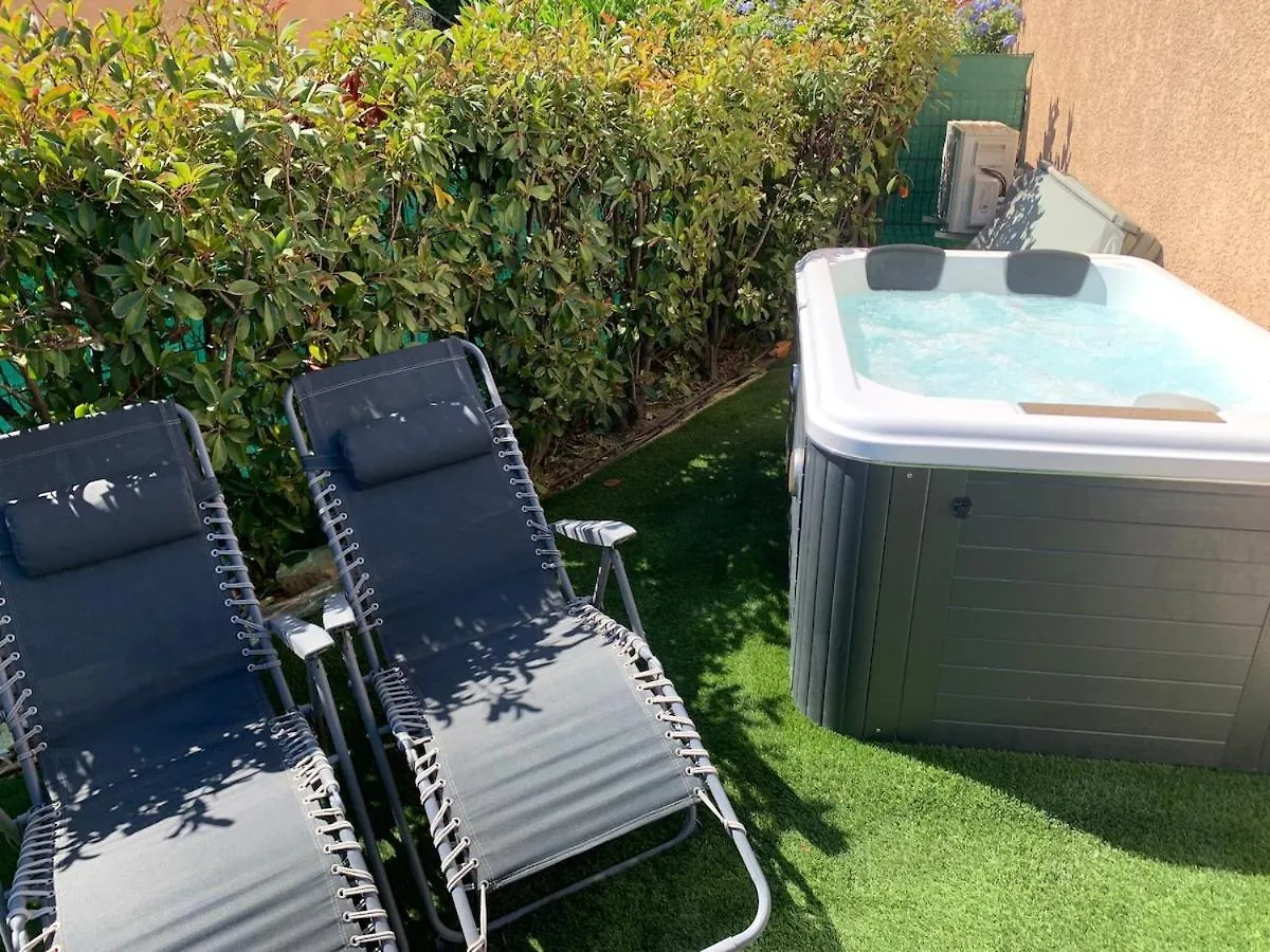 Apartment Mini Villa Jardin Jacuzzi, Vue Mer, 300M Des Plages La Ciotat France